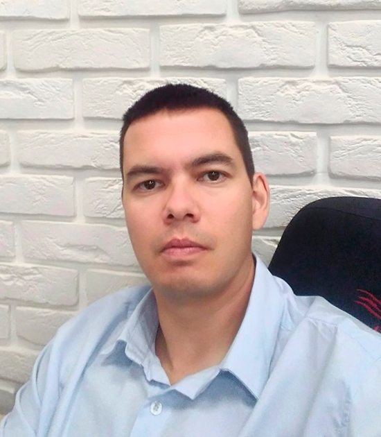 Степанов Денис
